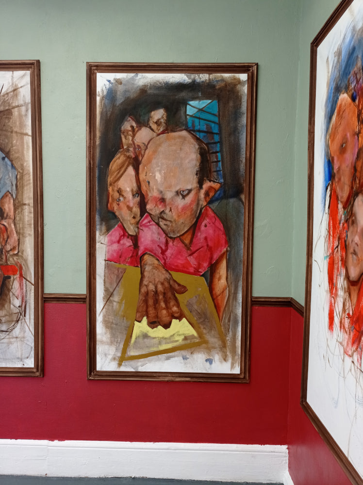 Queue - prayers (confessional)